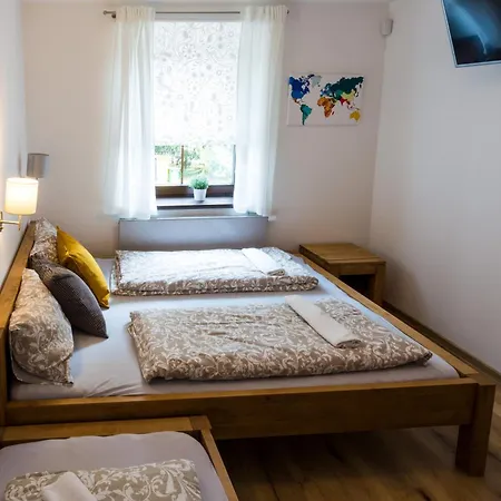 Mountains Vila Jensen Apartman