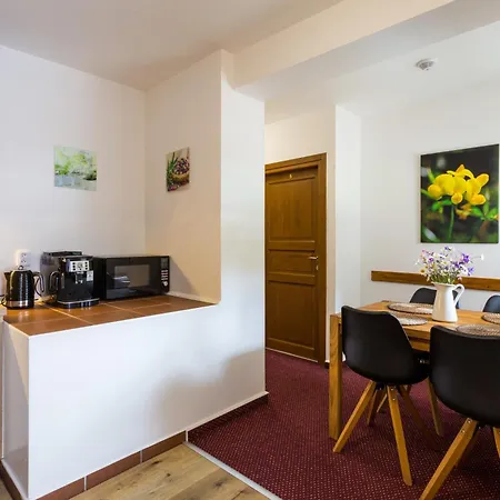Apartman Mountains Vila Jensen *