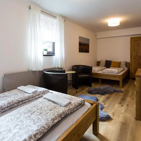 Mountains Vila Jensen Apartman